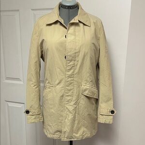 Elegant Women's Tan Trench Coat